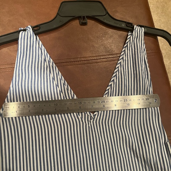 Old Navy Tank Top - Picture 4 of 4